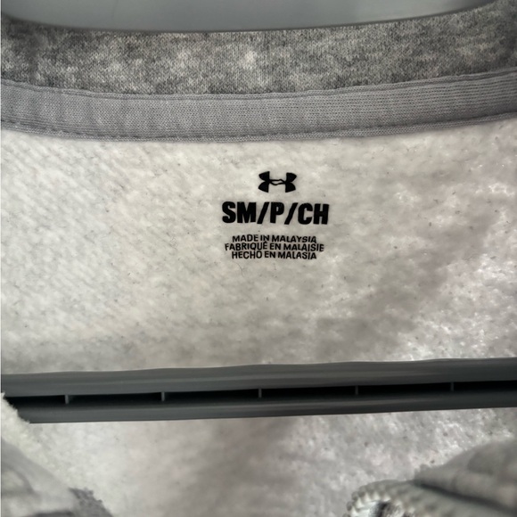 Under Armour Cropped Half Zip Fleece Sweater - Picture 3 of 4